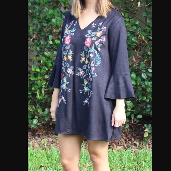 Umgee Floral Embroidered Mini Dress in Black with Bell Sleeves Women's Medium EB - Picture 1 of 14